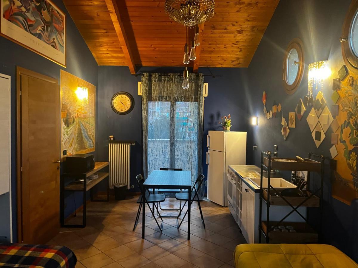 Yellow House Apartment Turin Exterior photo